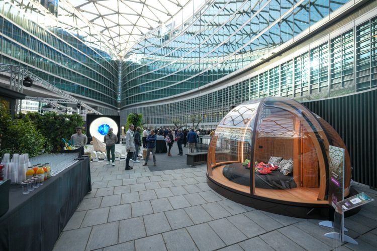 Installazione "Fuori Salone 2024" in Piazza Città di Lombardia