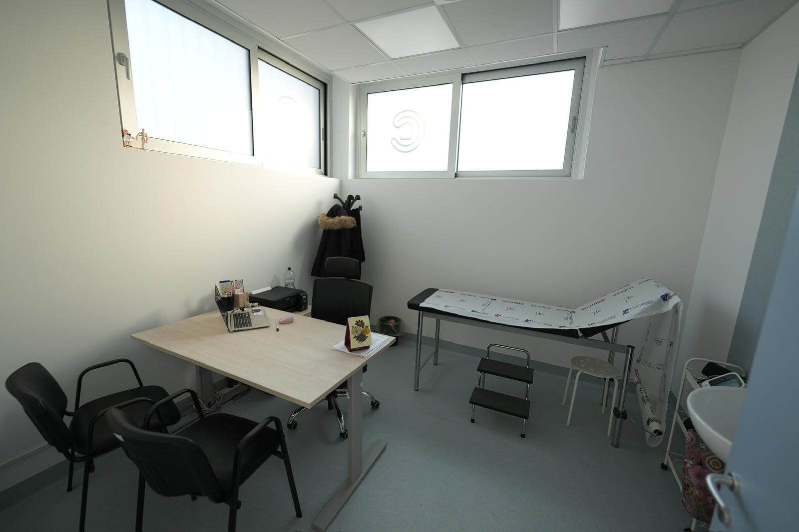 Interno dell'ambulatorio nel quartiere Zama Salomone di Milano
