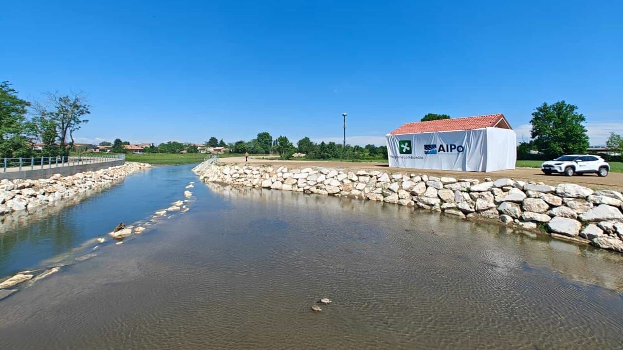 Vasca del fiume Olona nel Comune di Canegrate (MI)